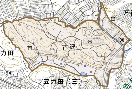 古沢とその周辺の地図。町の範囲を重ねている