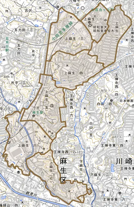 上麻生とその周辺の地図。町の範囲を重ねている