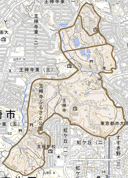 王禅寺とその周辺の地図。町の範囲を重ねている
