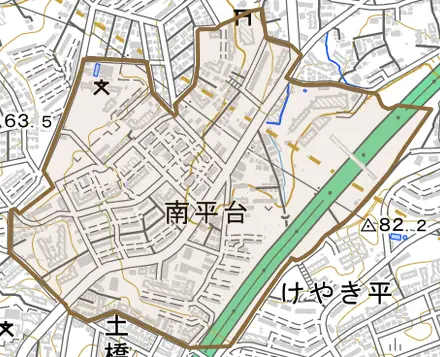 南平台とその周辺の地図。町の範囲を重ねている