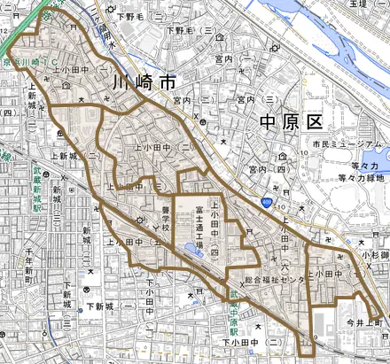 上小田中とその周辺の地図。町の範囲を重ねている