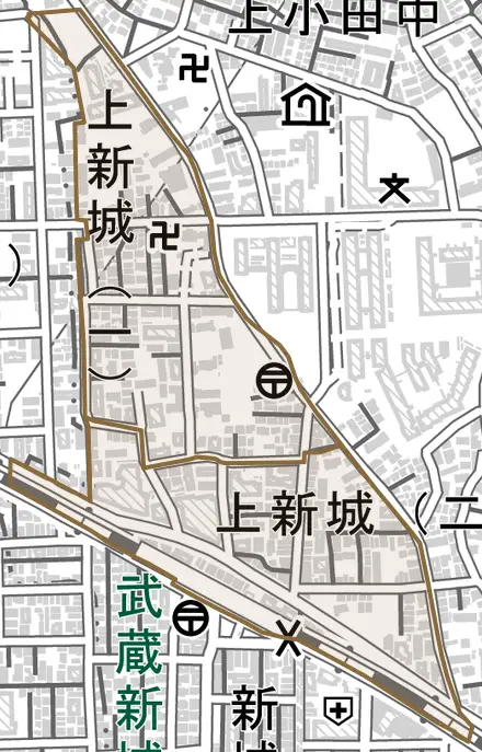 上新城とその周辺の地図。町の範囲を重ねている