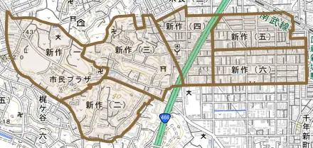 新作とその周辺の地図。町の範囲を重ねている