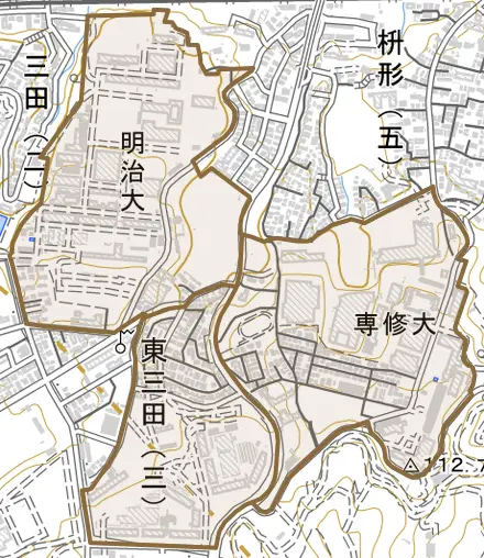 東三田とその周辺の地図。町の範囲を重ねている