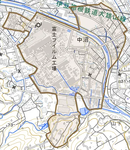 中沼とその周辺の地図。町の範囲を重ねている