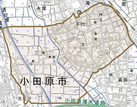 千代とその周辺の地図。町の範囲を重ねている