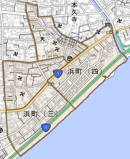 浜町とその周辺の地図。町の範囲を重ねている