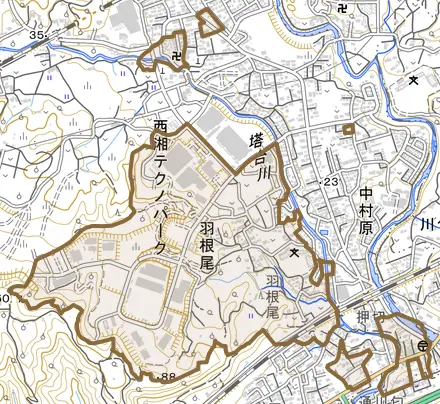羽根尾とその周辺の地図。町の範囲を重ねている