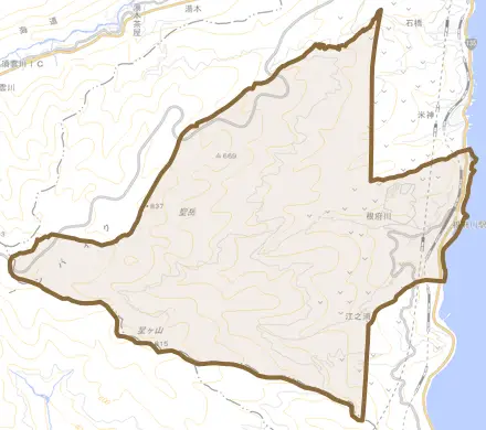 根府川とその周辺の地図。町の範囲を重ねている