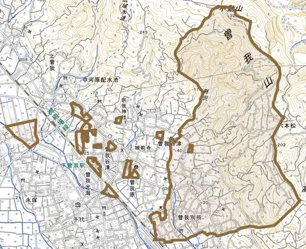 曽我別所とその周辺の地図。町の範囲を重ねている