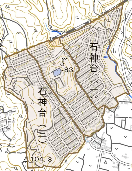 石神台とその周辺の地図。町の範囲を重ねている