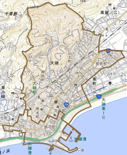 大磯とその周辺の地図。町の範囲を重ねている