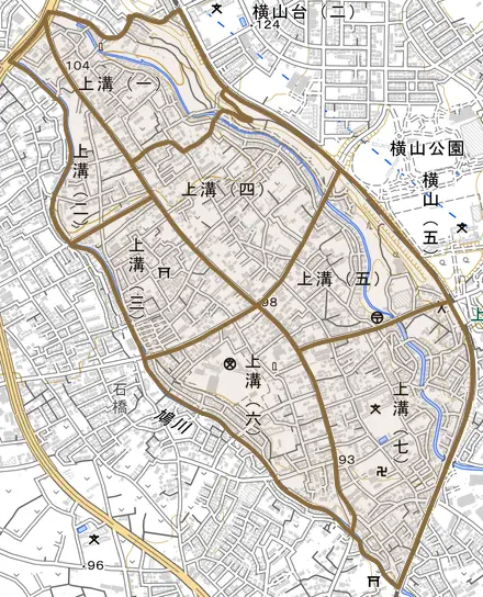 上溝とその周辺の地図。町の範囲を重ねている