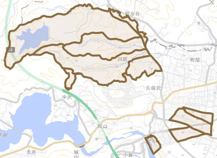 川尻とその周辺の地図。町の範囲を重ねている
