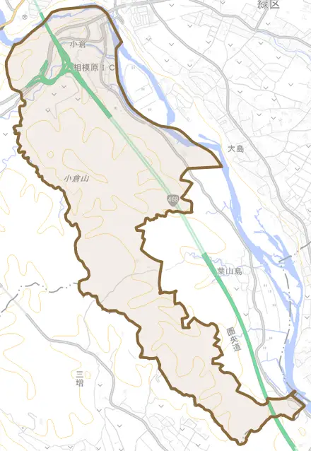 小倉とその周辺の地図。町の範囲を重ねている