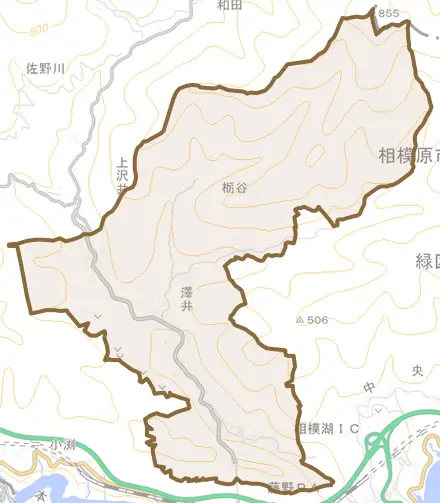 澤井とその周辺の地図。町の範囲を重ねている