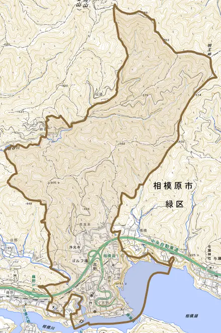 吉野とその周辺の地図。町の範囲を重ねている