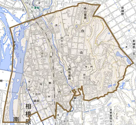 磯部とその周辺の地図。町の範囲を重ねている