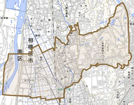 新戸とその周辺の地図。町の範囲を重ねている