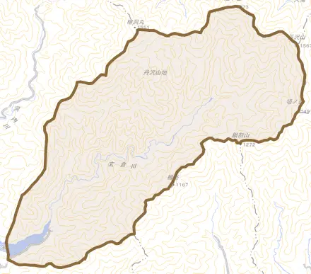 玄倉とその周辺の地図。町の範囲を重ねている