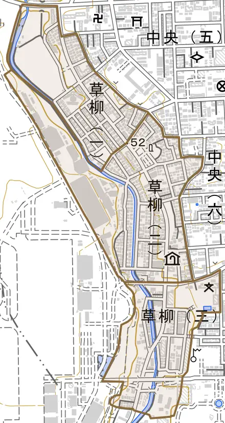 草柳とその周辺の地図。町の範囲を重ねている