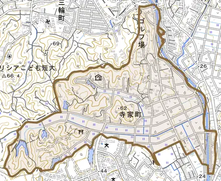 寺家町とその周辺の地図。町の範囲を重ねている