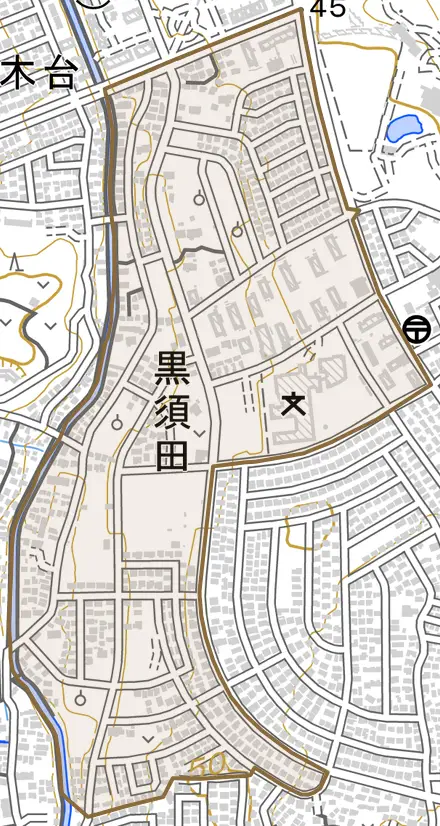 黒須田とその周辺の地図。町の範囲を重ねている