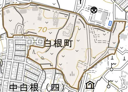 白根町とその周辺の地図。町の範囲を重ねている