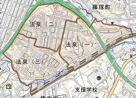 法泉とその周辺の地図。町の範囲を重ねている