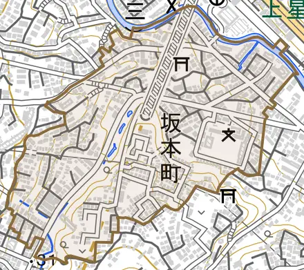 坂本町とその周辺の地図。町の範囲を重ねている