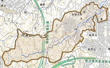 氷取沢町とその周辺の地図。町の範囲を重ねている