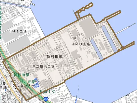 新杉田町とその周辺の地図。町の範囲を重ねている