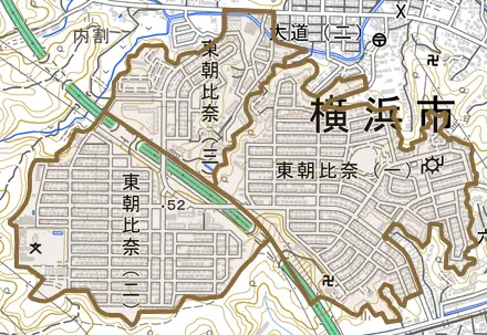 東朝比奈とその周辺の地図。町の範囲を重ねている
