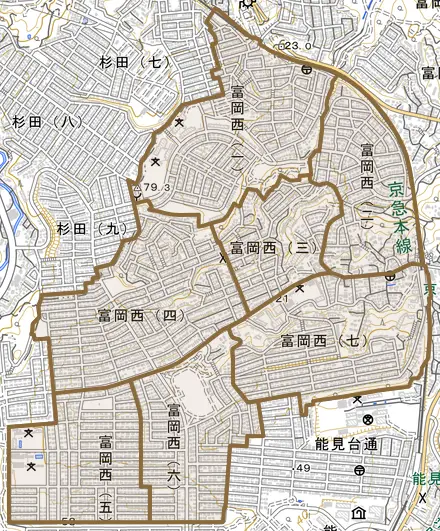 富岡西とその周辺の地図。町の範囲を重ねている
