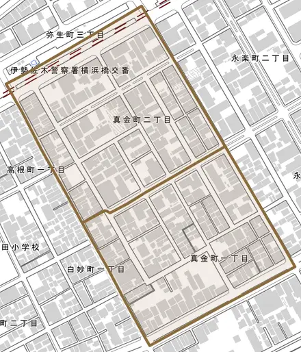 真金町とその周辺の地図。町の範囲を重ねている