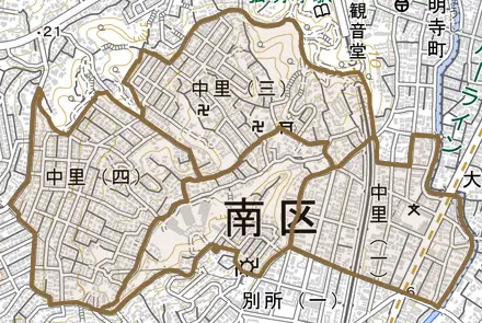 中里とその周辺の地図。町の範囲を重ねている