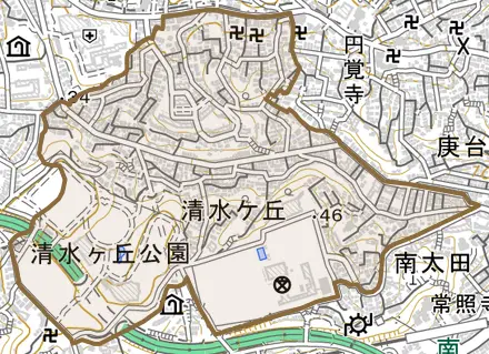 清水ケ丘とその周辺の地図。町の範囲を重ねている