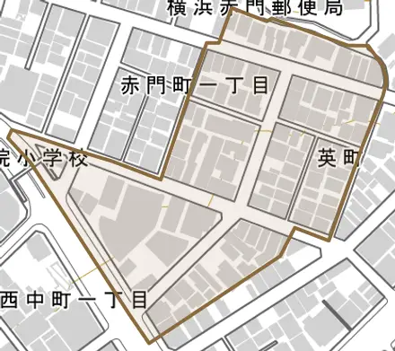 英町とその周辺の地図。町の範囲を重ねている