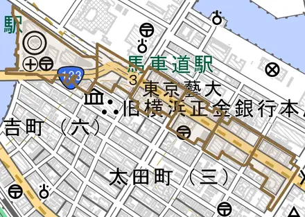 本町とその周辺の地図。町の範囲を重ねている