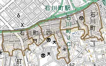 石川町とその周辺の地図。町の範囲を重ねている