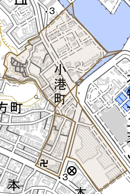 小港町とその周辺の地図。町の範囲を重ねている