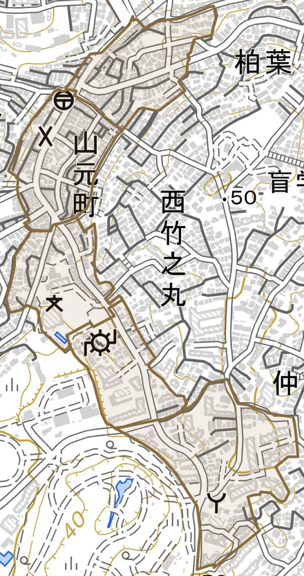 山元町とその周辺の地図。町の範囲を重ねている