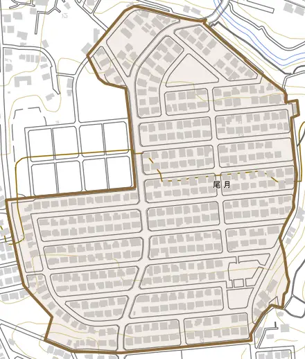 尾月とその周辺の地図。町の範囲を重ねている