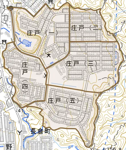 庄戸とその周辺の地図。町の範囲を重ねている