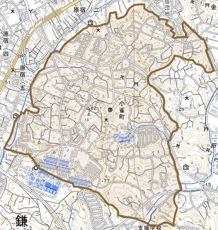 小雀町とその周辺の地図。町の範囲を重ねている