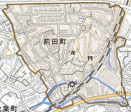 前田町とその周辺の地図。町の範囲を重ねている