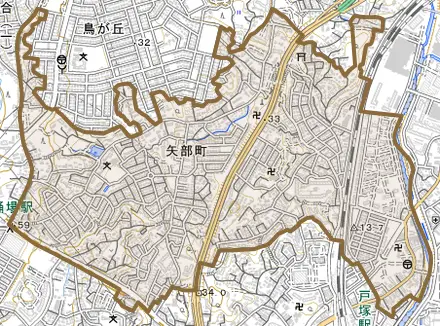 矢部町とその周辺の地図。町の範囲を重ねている