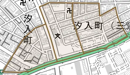 汐入町とその周辺の地図。町の範囲を重ねている