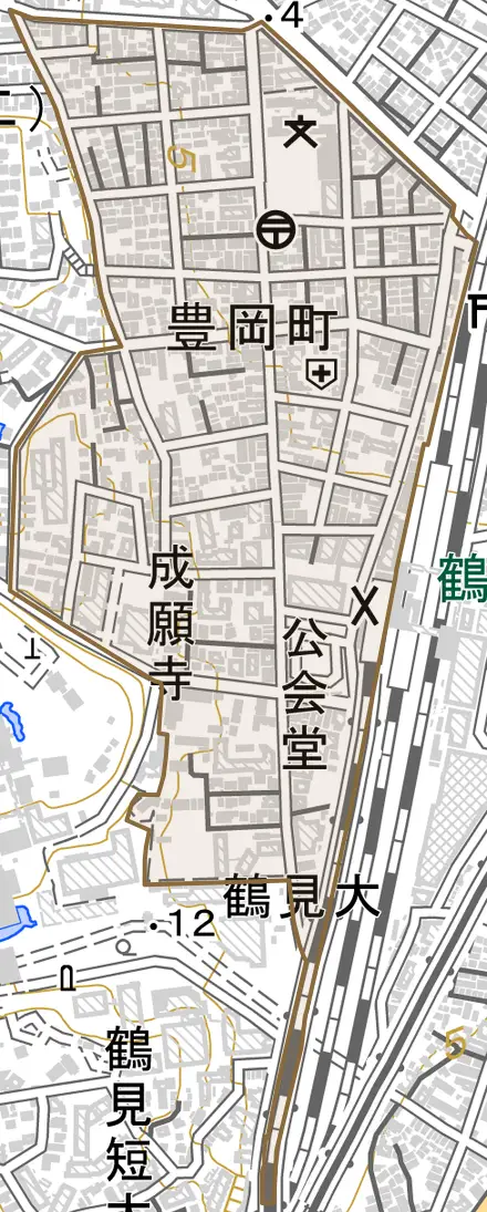 豊岡町とその周辺の地図。町の範囲を重ねている