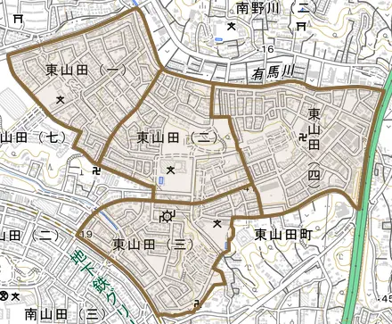 東山田とその周辺の地図。町の範囲を重ねている